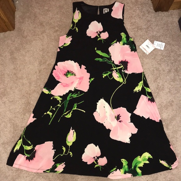 Anne Klein Dresses & Skirts - NWT Floral Anne Klein Dress